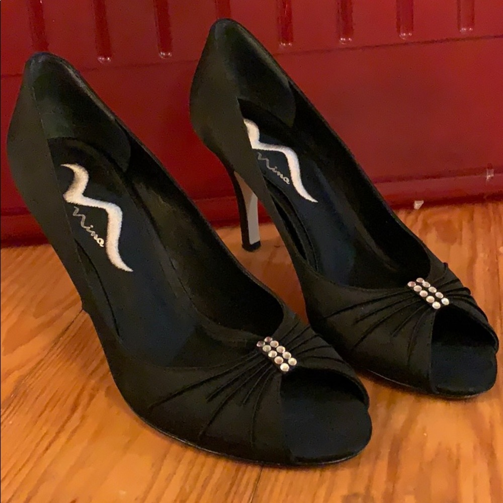 Nina black rhinestone pumps